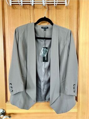 Brand New Women's Gray Open-Front Blazer Jacket Polyester